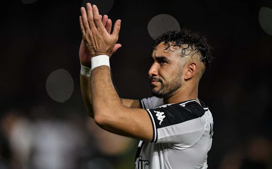 Torcedores detonam Payet em Vasco x Botafogo e disparam: 'Patético'