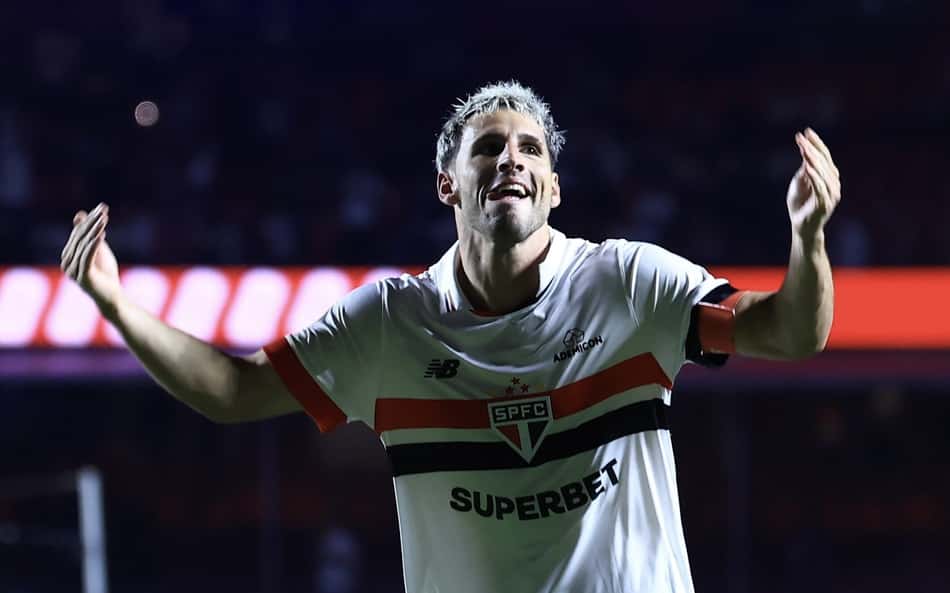 Dorival ou Messi? Calleri, do São Paulo, revela para quem vai torcer na Copa América