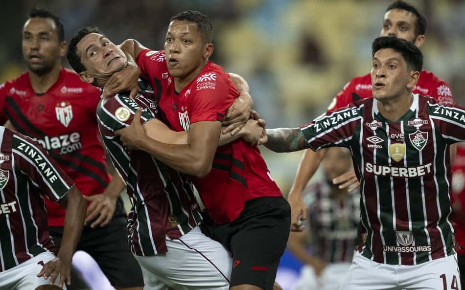 Jornalista detona Fluminense e aponta destino do time no ano: 'Se preparar para a Série B'