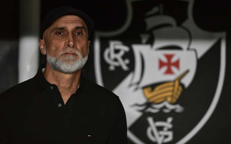 Em confronto maquiado pelas ausências no Cruzeiro, Vasco tem 'melhora' no Brasileirão