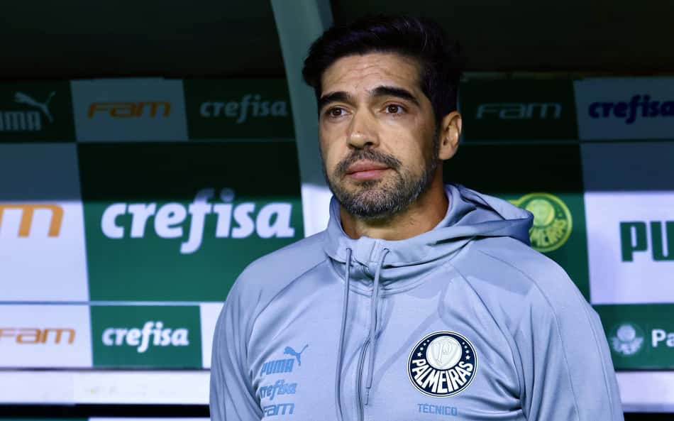Técnico do Palmeiras, Abel Ferreira faz alerta sobre relato de ex-Corinthians e critica: 'Queremos o ódio?'