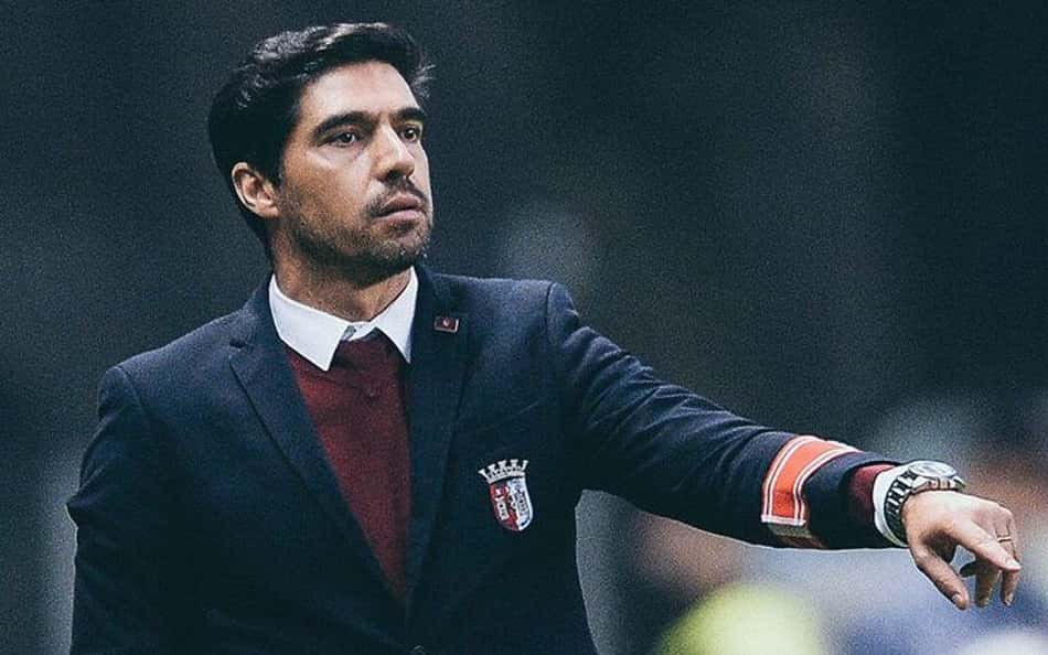 Brasileiro que jogou com Abel no Braga revela: 'Sou corintiano, e ele me fez torcer pelo Palmeiras'