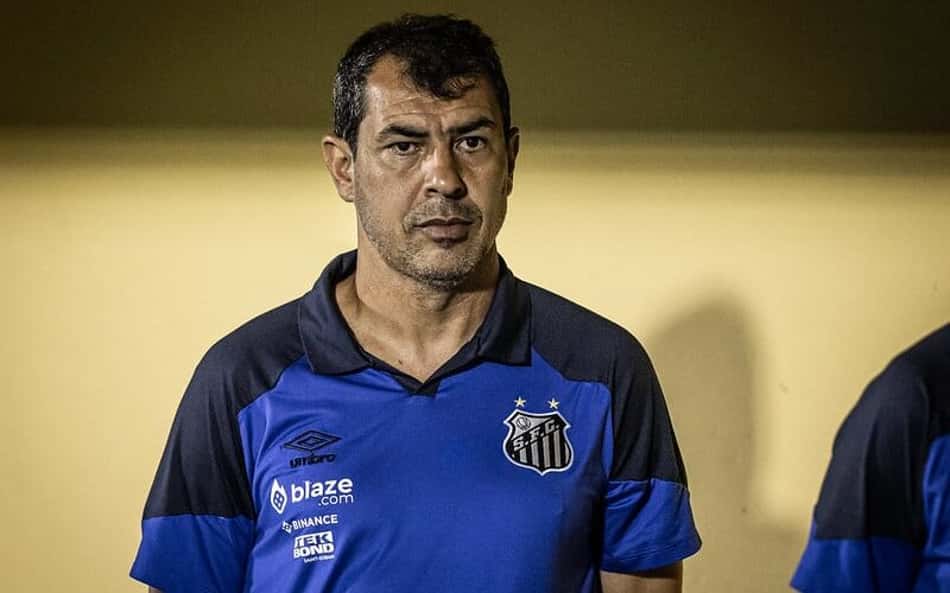 Torcedores perdem paciência, 'desistem' e fazem previsão sobre o Santos