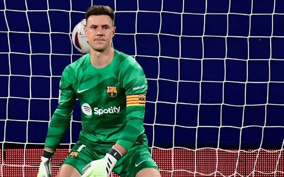 Ter Stegen expressa frustração por ser reserva de Neuer: 'Muito decepcionante'