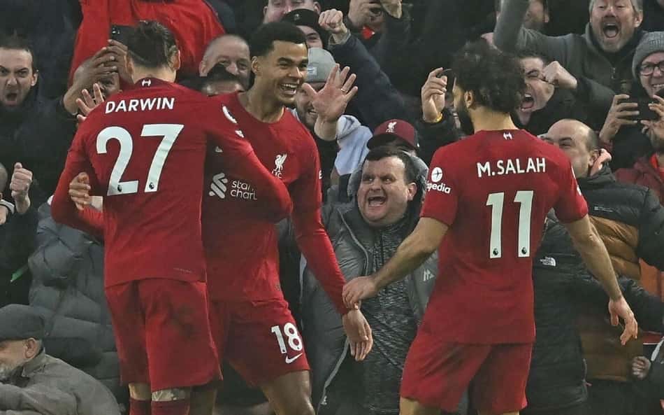 Jogador do Liverpool elege Thiago Silva como o melhor zagueiro que já enfrentou: 'Estava em todos os lugares'