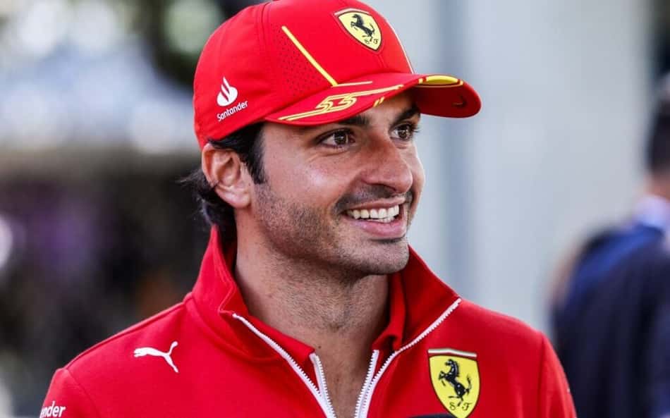Sainz insiste que há várias opções para 2025 e promete decisão logo: 'Tirar do caminho'