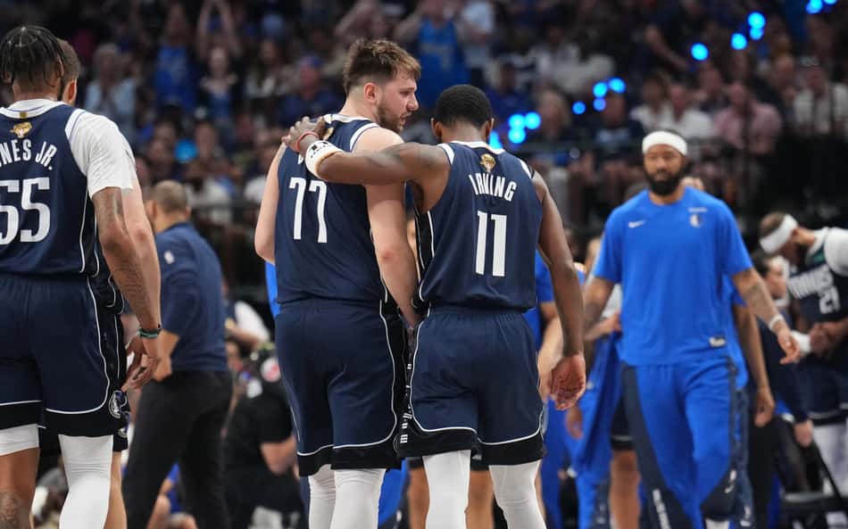 Web se empolga por feito histórico após vitória elástica de Dallas sobre Boston: 'Ainda dá'