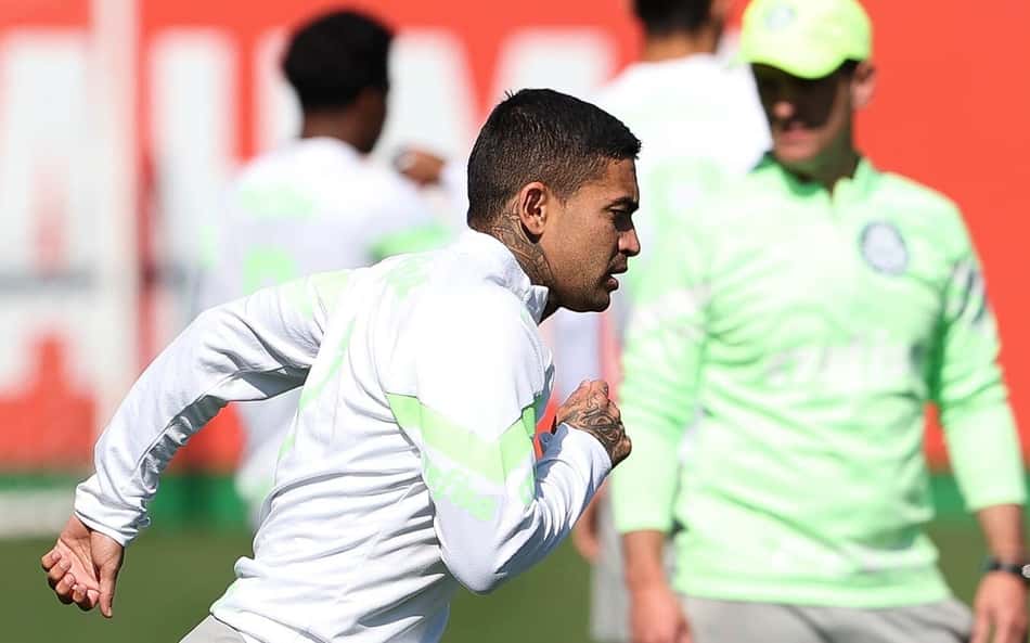 De volta! Dudu treina no Palmeiras e fica à disposição de Abel Ferreira