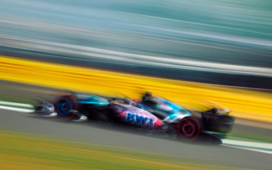 Piloto detona desempenho da equipe no GP da Inglaterra: 'Nunca vi algo assim'