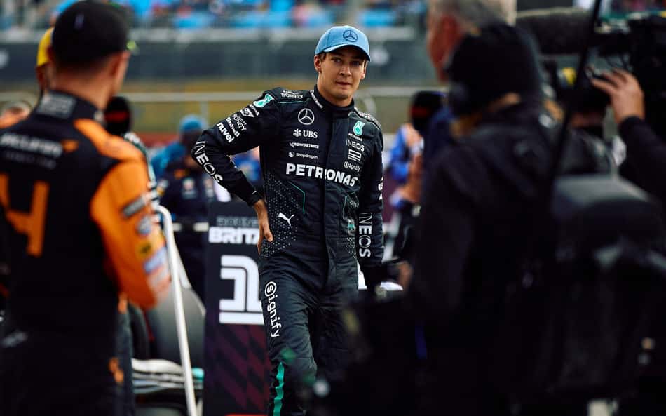 Mercedes diz que temeu por motor e explica abandono de Russell: 'Não terminaríamos'