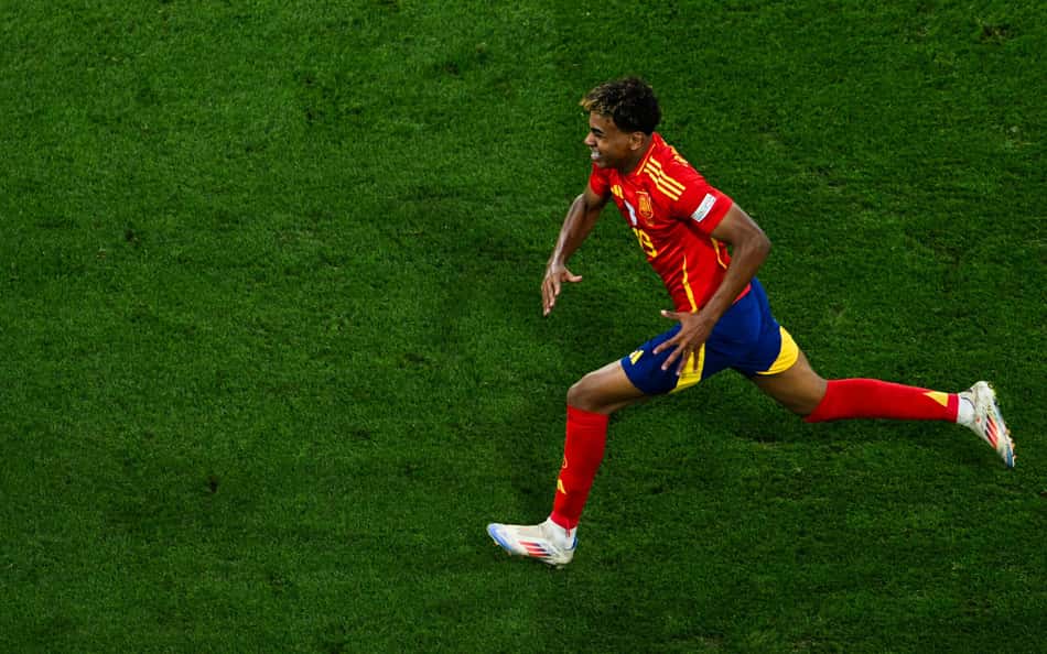 Golaço de Lamine Yamal leva torcedores à loucura na web: 'Descendente de Pelé'