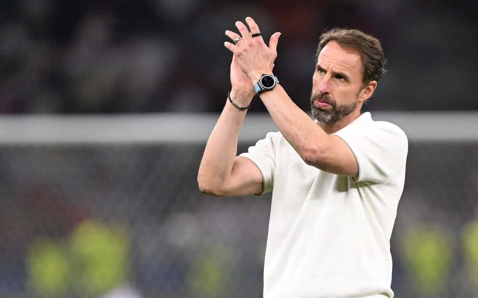 Southgate ignora questionamentos sobre futuro à frente da Inglaterra: 'Não é o momento'