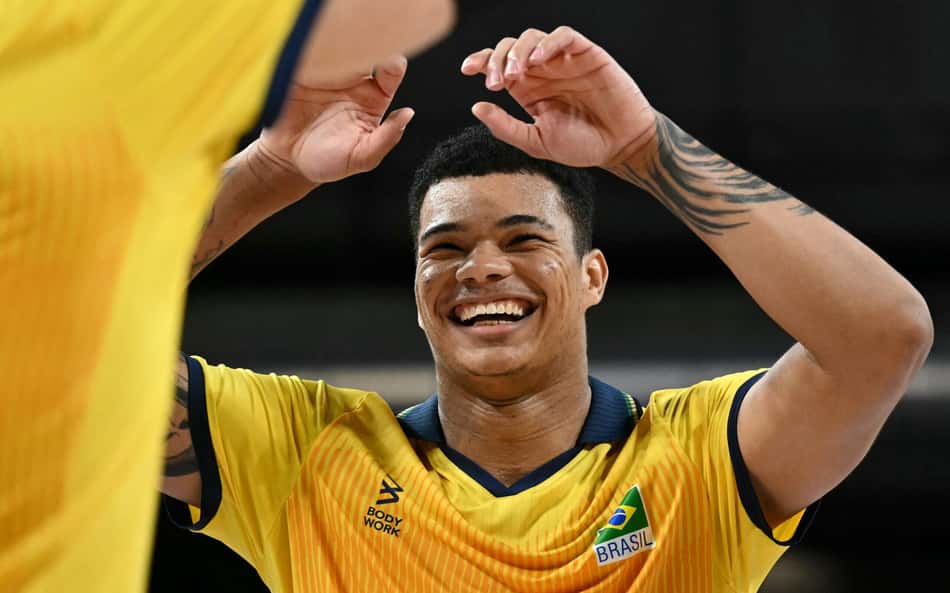 Darlan lamenta derrota do Brasil no vôlei masculino, mas prega concentração diante da Polônia nas Olimpíadas: 'Um jogo após o outro'