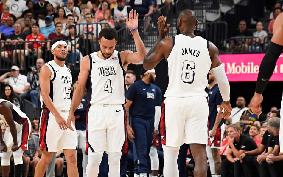 Com LeBron James e Curry juntos, EUA bate o Canadá em amistoso