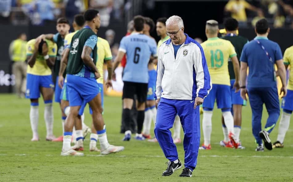 Técnico da Seleção, Dorival Júnior desabafa após críticas: 'Leviandade completa'
