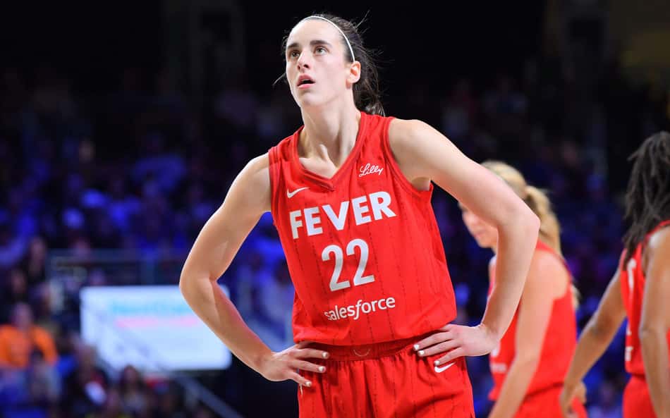 Novo fenômeno do basquete, Caitlin Clark já está fazendo história na WNBA