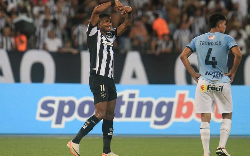 Quem deve substituir Júnior Santos, durante o 'Super Agosto'?
