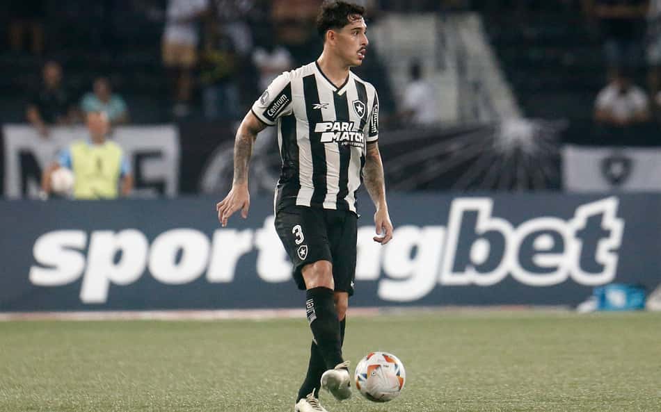 Torcedores do Botafogo perdem a paciência com Lucas Halter: 'Aula de inexperiência'