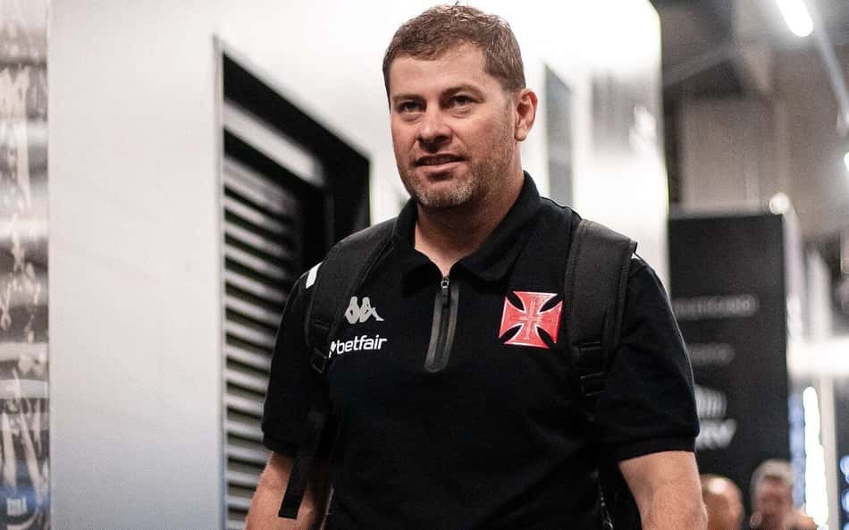 Rafael Paiva pede paciência com Coutinho no Vasco: 'Readaptação'