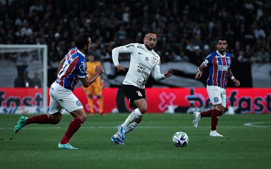 Bahia x Corinthians: onde assistir ao vivo, horário e escalações do jogo pelo Brasileirão