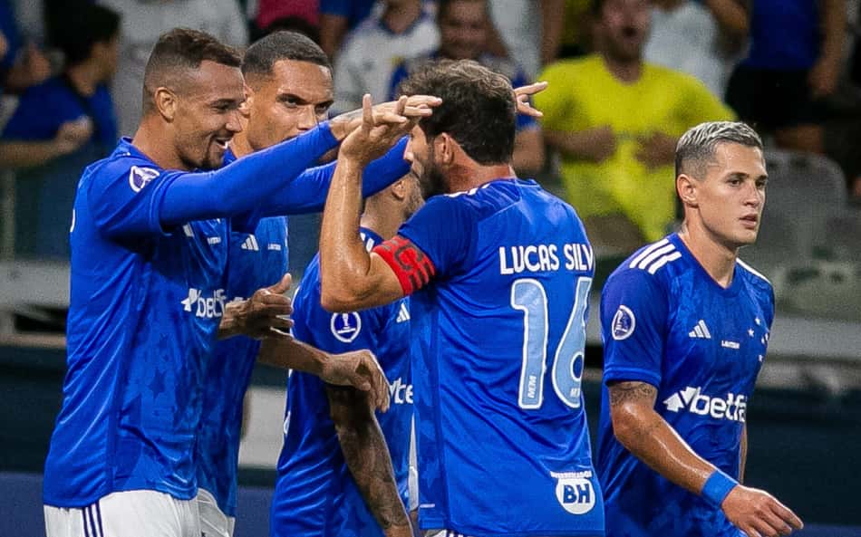 Em retorno aos treinos, Cruzeiro tem desfalque de volante