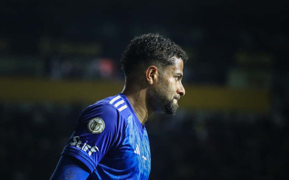 Cruzeiro terá novidade e pode contar com titular no duelo contra o Corinthians