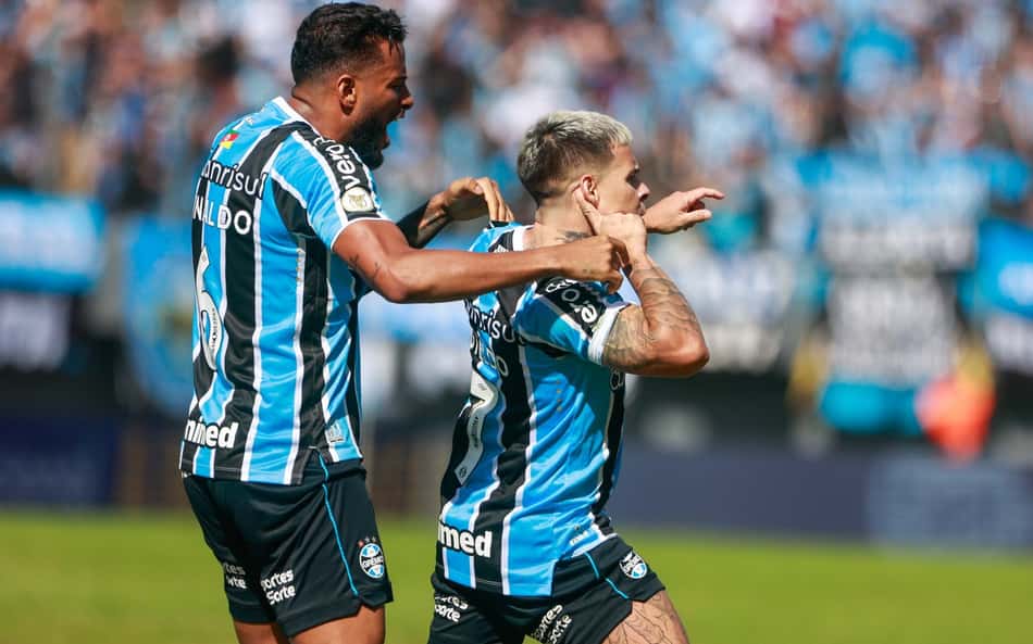 Grêmio vence o Vasco e sai da zona de rebaixamento do Brasileirão