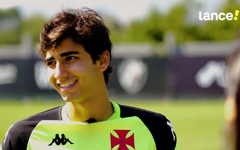 Cria do Vasco, JP conta ensinamentos da base e mira alto na temporada: 'Objetivo é a Libertadores'