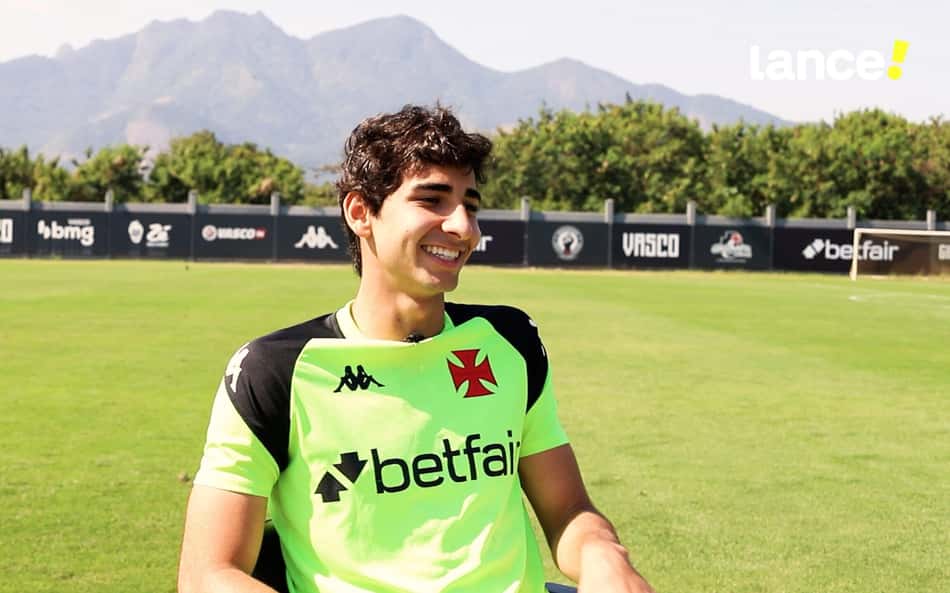 JP fala sobre importância de Coutinho para os crias do Vasco: 'Sabe tudo o que passamos'