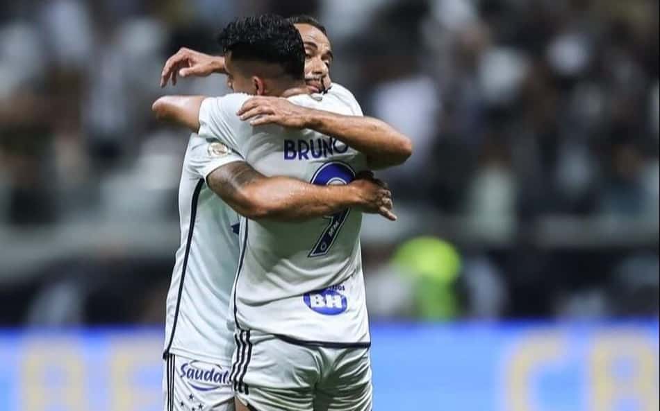 Atacante divulga carta e se declara Cruzeiro: 'Pedaço do meu coração'