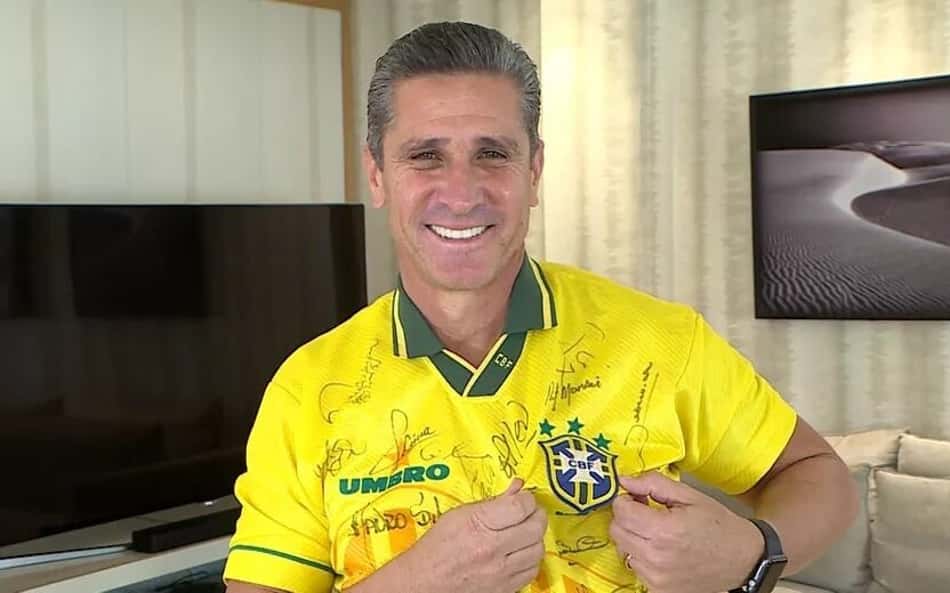 Jorginho defende legado do Brasil de 94: 'Essa Seleção foi ridicularizada por muitos anos'