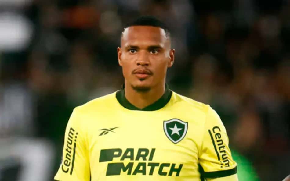 John salva o Botafogo e torcedores vão à loucura nas redes: 'Defesa monstruosa'