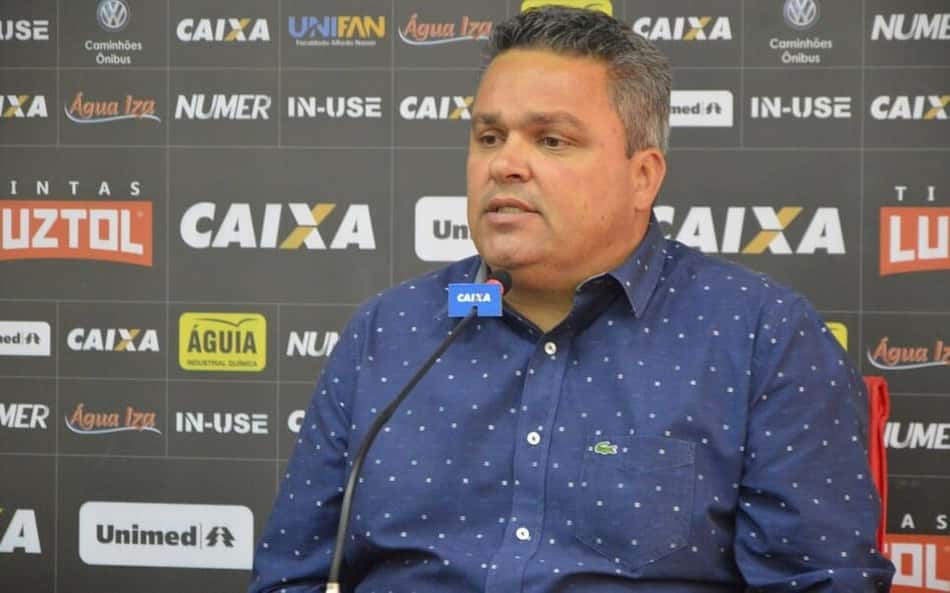 Presidente do Atlético-GO esclarece polêmica de ingressos para a torcida do Vasco