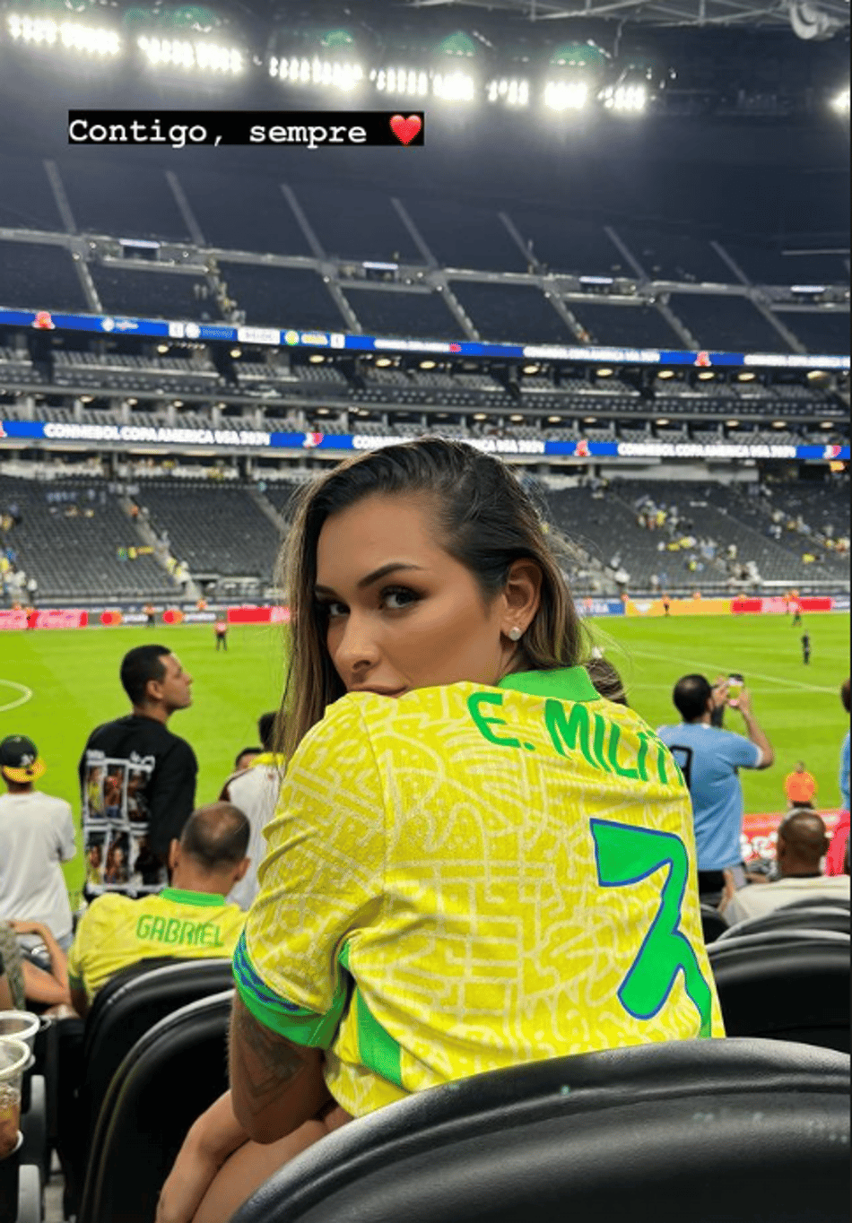 Tainá Castro, namorada de Éder Militão