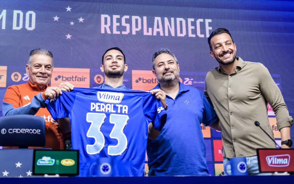 Apresentado no Cruzeiro, Fabrizio Peralta comemora: 'Sonho realizado'