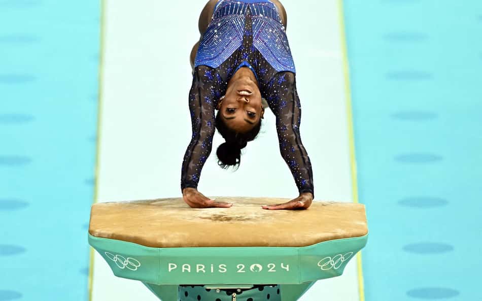 O que é o 'Biles II', salto que rendeu maior nota da final a Simone Biles?