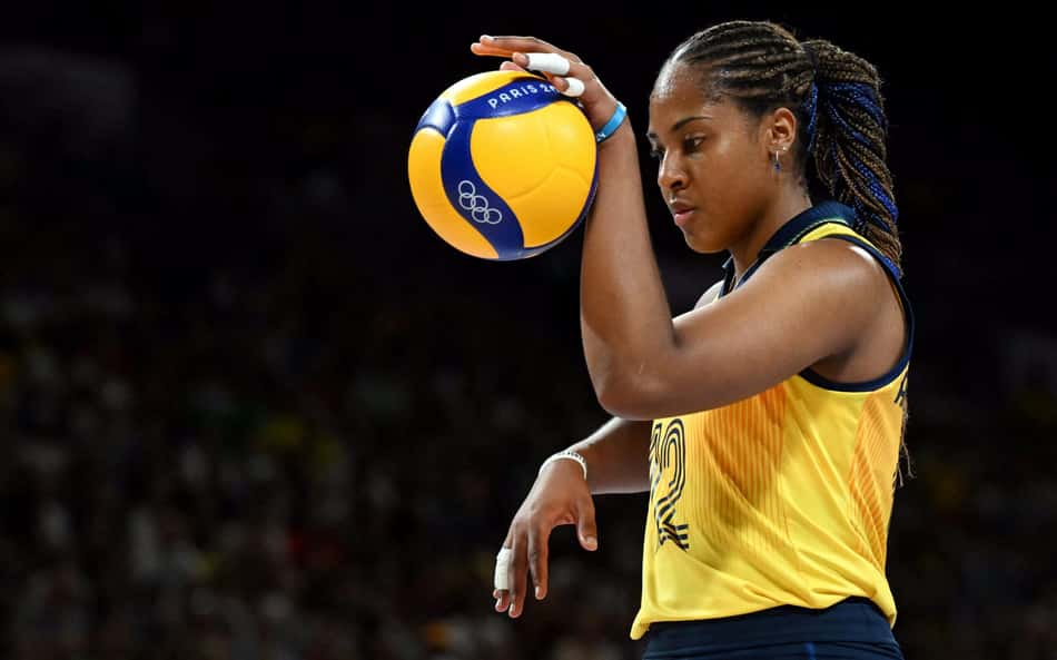 Quem é Ana Cristina, destaque do Brasil no vôlei feminino das Olimpíadas?