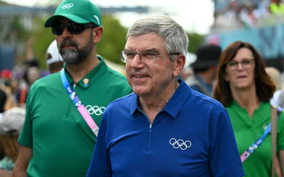 Presidente do COI defende lutadoras de boxe que tiveram gênero questionado: 'Não é inclusão, é justiça'