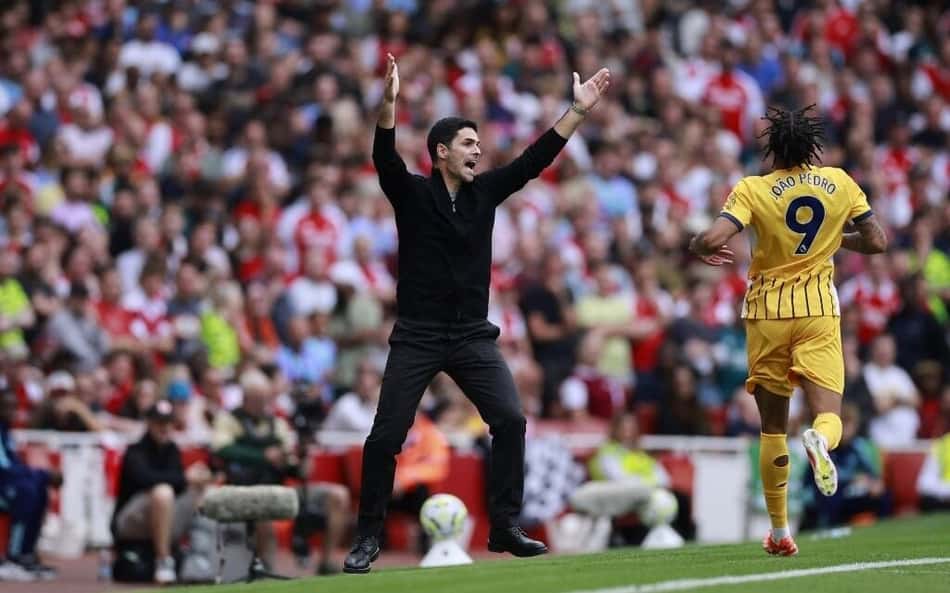 Técnico do Arsenal detona arbitragem da Inglaterra após expulsão em jogo: 'Queremos coerência'