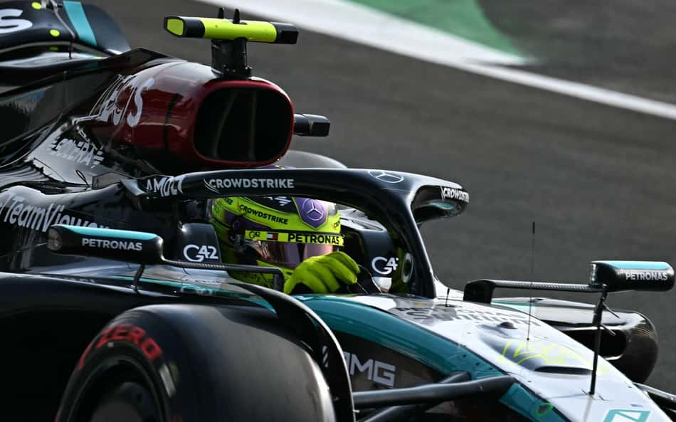 Hamilton se martiriza após perda de 'ao menos 1ª fila' no grid da Itália