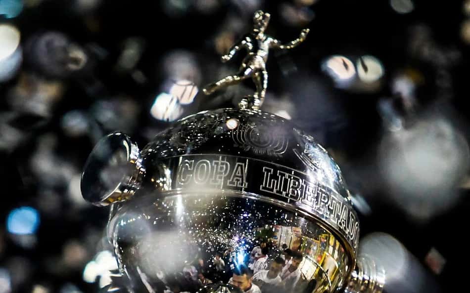 Quartas da Libertadores no mesmo dia têm 'jogo de empurra' e reforço policial no Rio