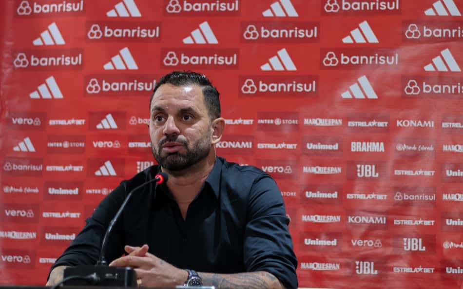 Internacional anuncia demissão de Magrão do cargo de diretor esportivo