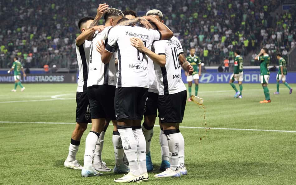 Botafogo apresenta início de returno irregular, mas acerta no tom da paciência