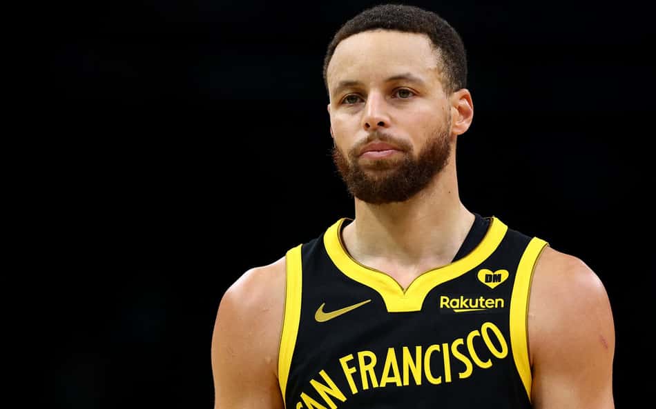 Curry faz mudança nas redes sociais e assusta fãs do Warriors: 'Indo embora'