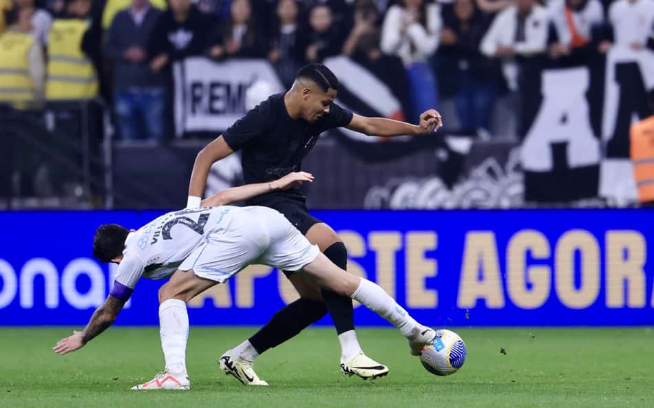 Clube inglês prepara oferta por Wesley, e Corinthians inicia leilão nos bastidores
