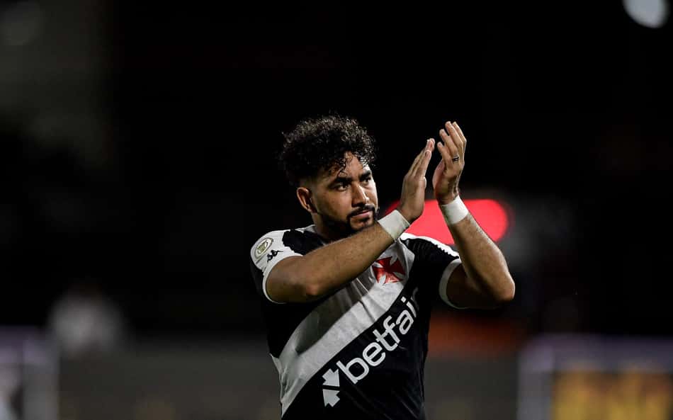 Com mudança importante, Vasco está escalado para enfrentar o Fluminense