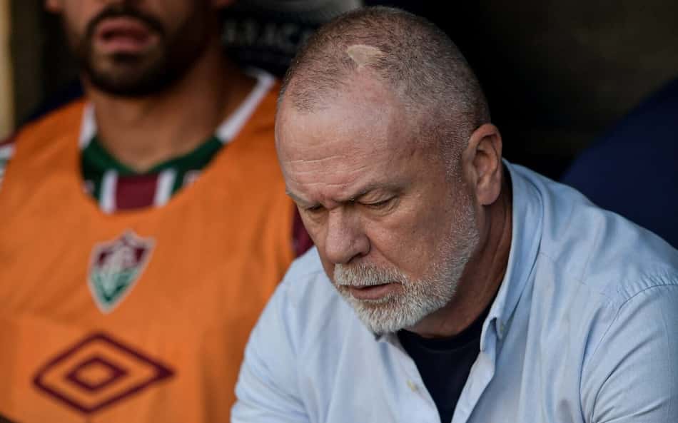 Mano explica ausências de Felipe Melo e Marcelo no triunfo contra o Bahia