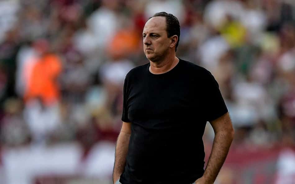 Rogério Ceni, do Bahia, tem 0% de aproveitamento e nunca ganhou do Flamengo como técnico