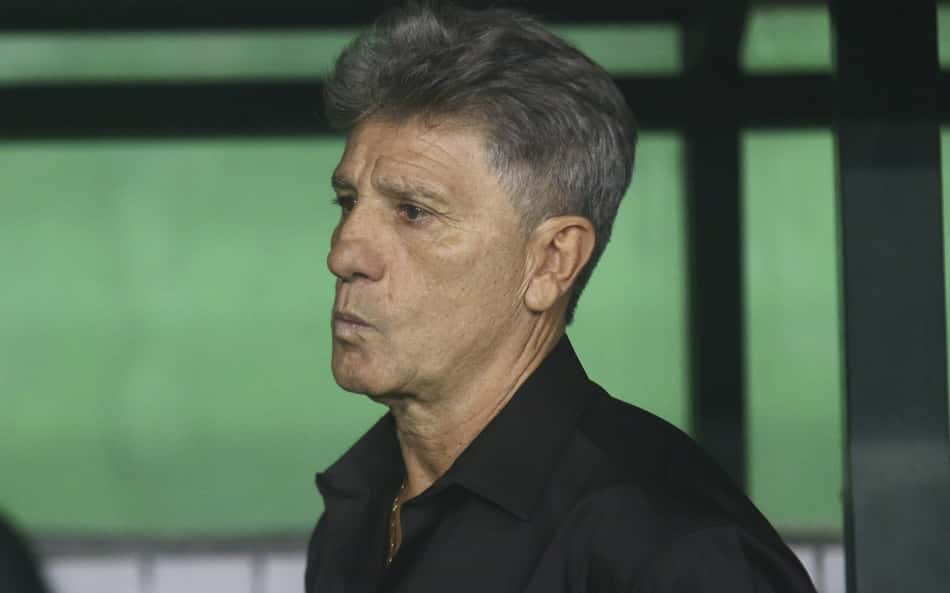 Renato Portaluppi revela que Grêmio deve perder atacante: 'Estão fazendo de tudo para ele sair'