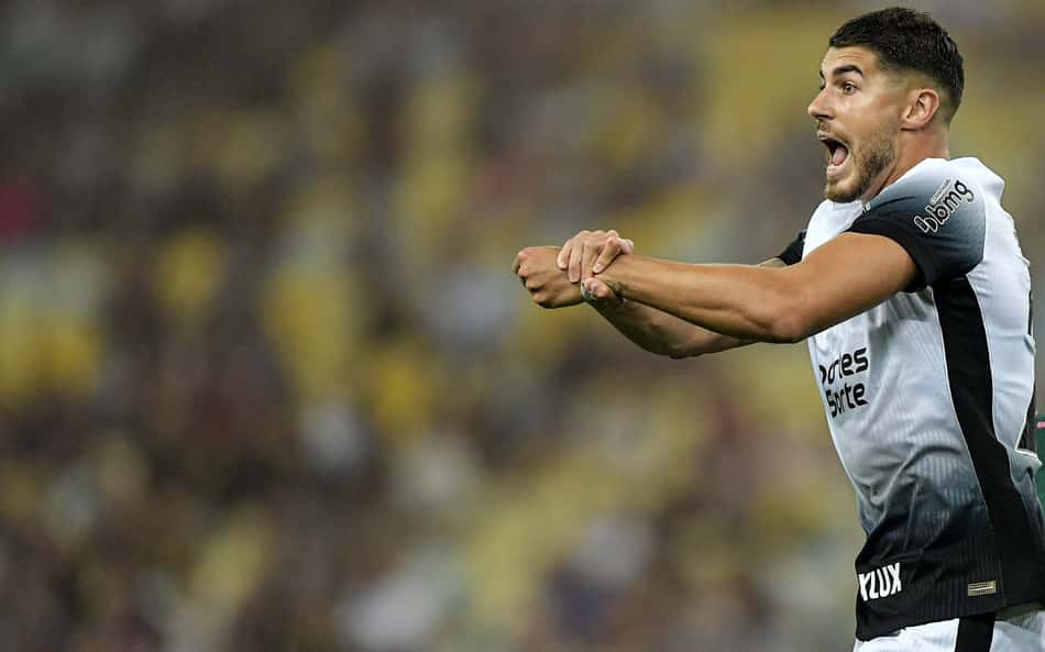 Torcedores do Corinthians se revoltam com lance de Pedro Raul: 'Pior que Yuri Alberto'
